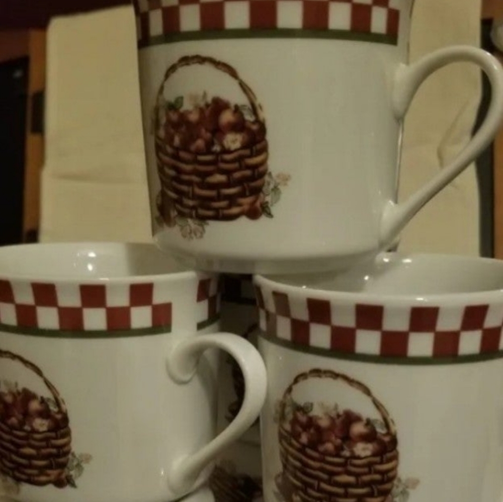 Rare Mugs Basket of Apples Decorated  Red & White Checkered Trim Alco Industries
